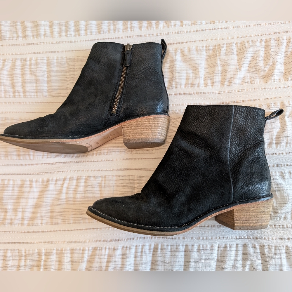Cole Haan Reilly Nubuck Ankle Booties With Stacked Heel And Nike Air Technology